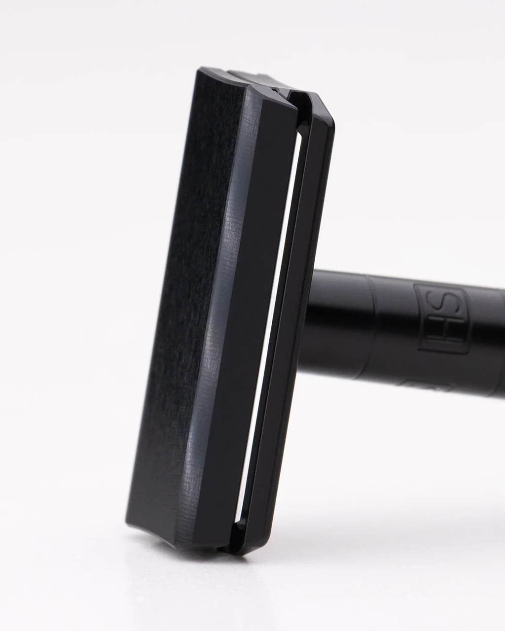 Henson Shaving AL13 Jet Black Medium Safety Razor