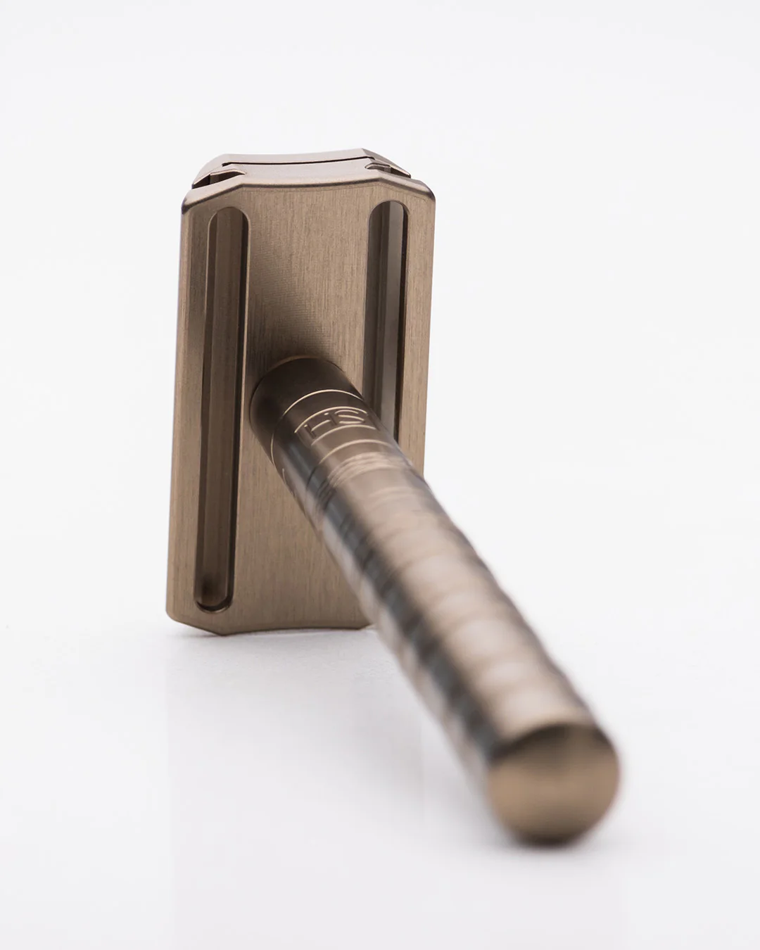 Henson Shaving AL13 Tan Medium Safety Razor